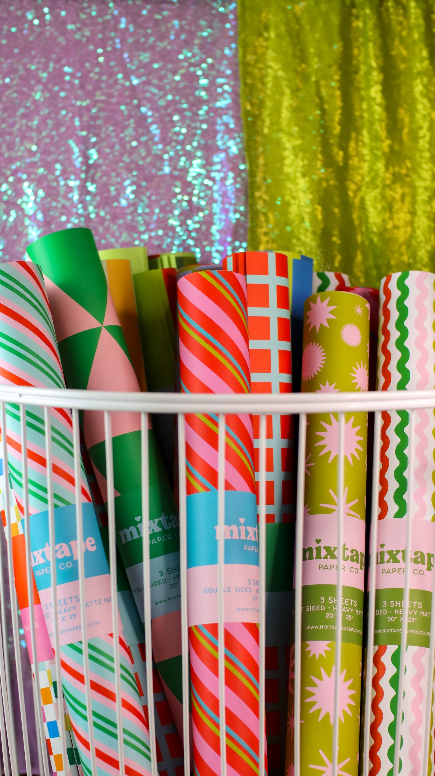 CANDY STRIPES REVERSIBLE GIFT WRAP